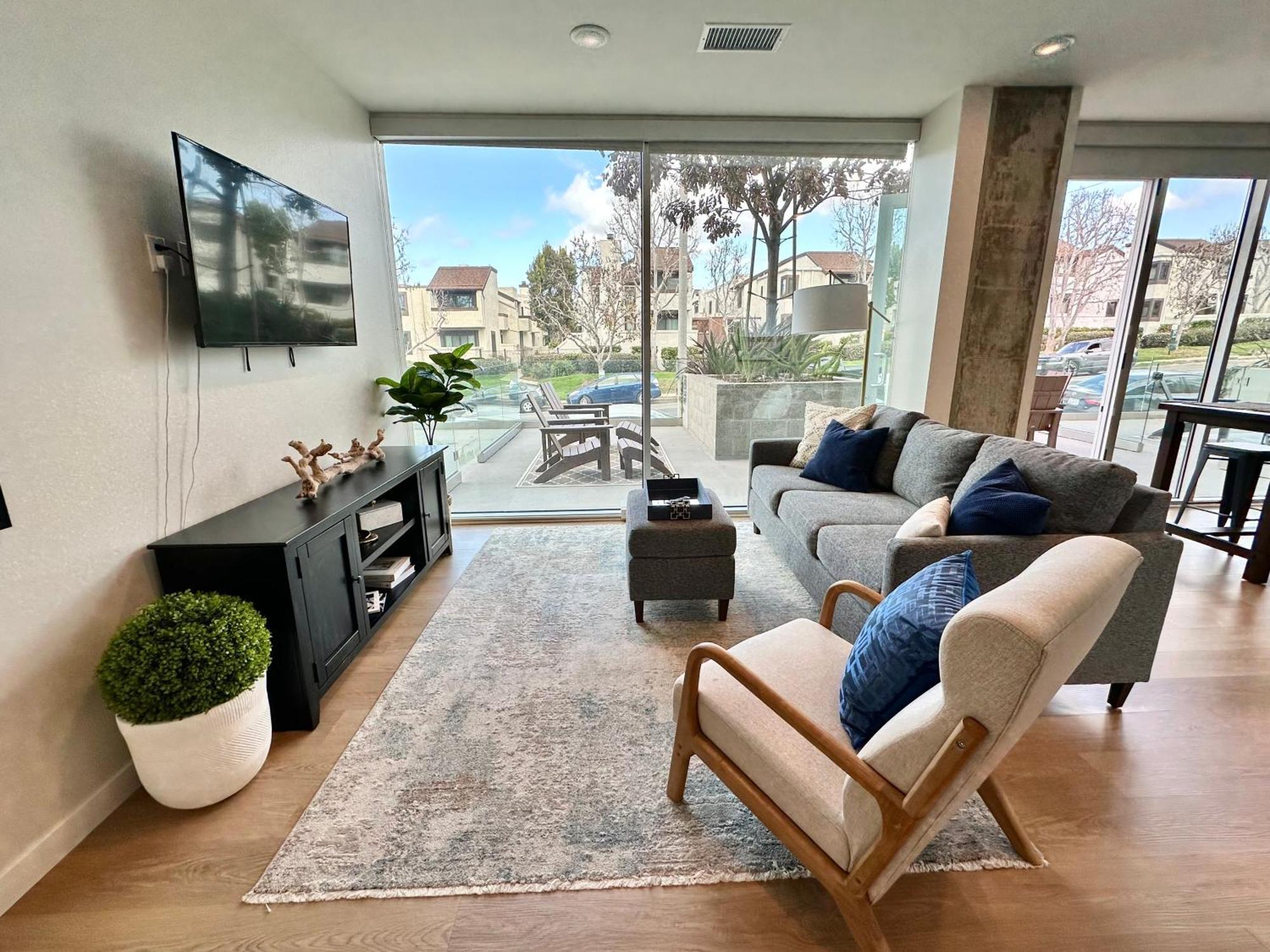Nimitz Crossing Luxury Residences San Diego Room photo